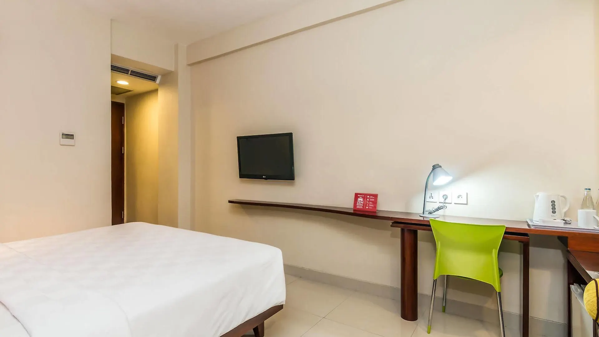 Zen Rooms Tuban Airport Kuta  Kuta (Bali)