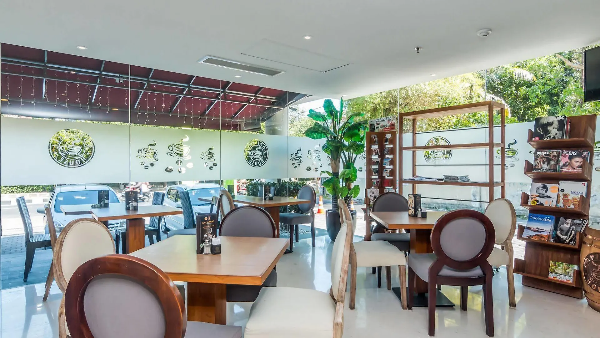 Zen Rooms Tuban Airport Kuta Lombok 3*,  Endonezya